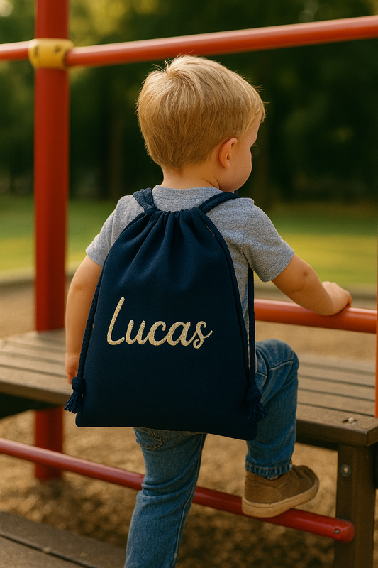 Bolsita personalizada con nombre bordado- 100% algodón (25x32 cm)